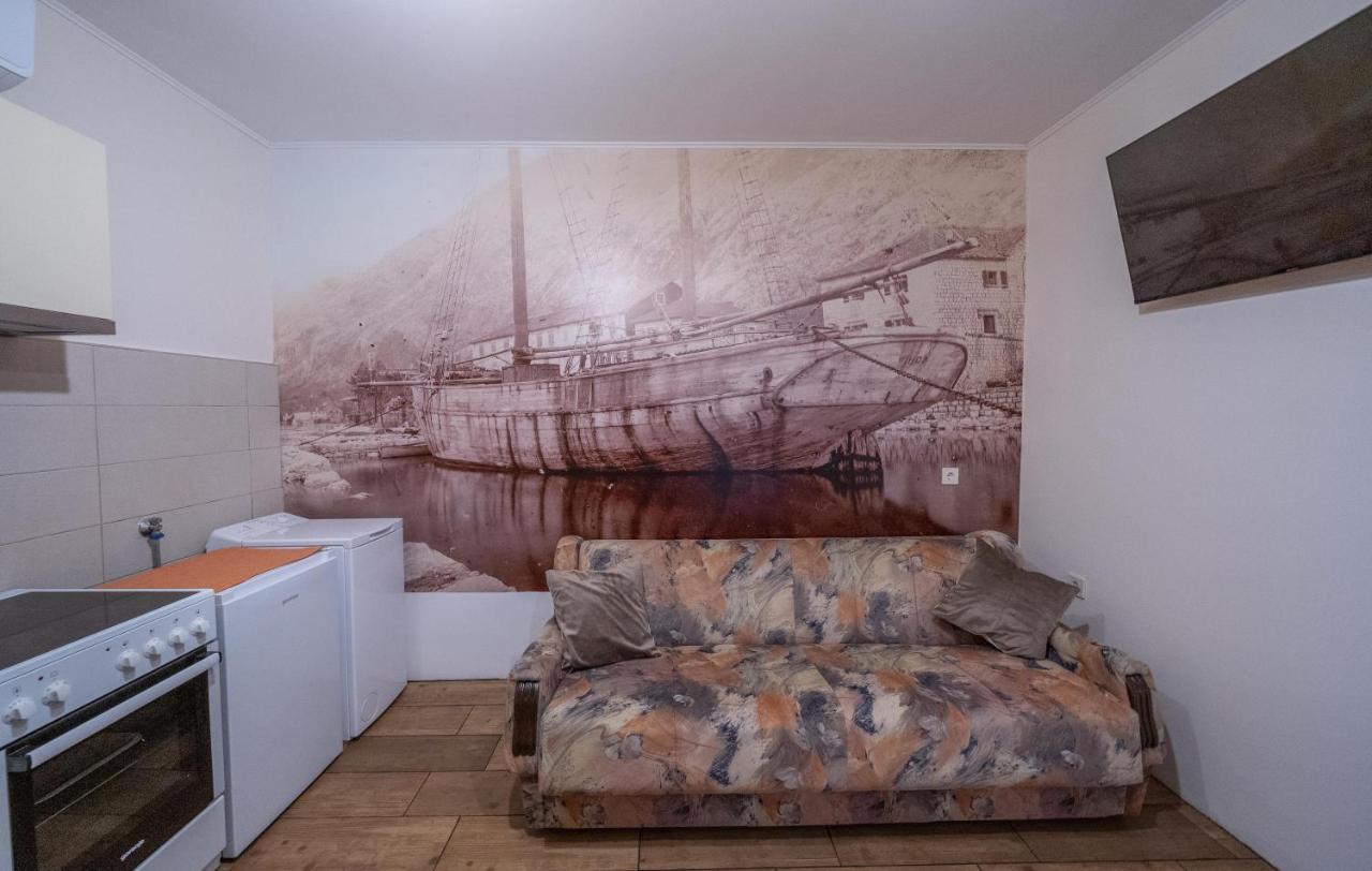 Regina Di Dobrota Appartement Kotor Buitenkant foto