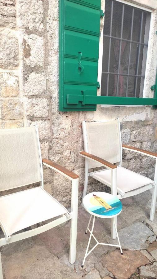Regina Di Dobrota Appartement Kotor Buitenkant foto